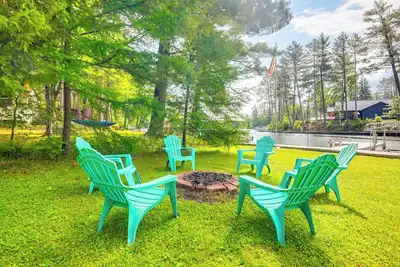 Image de Snowmobile Trail On-Site: Cozy Post Lake Retreat