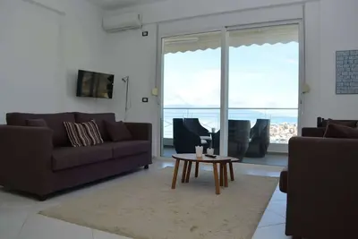 Image de Appartement à Saranda avec vue sur mer