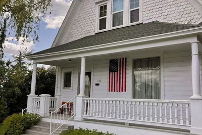 Image de Marvelous Victorian home in Montpelier! Just a quick drive to Bear Lake!