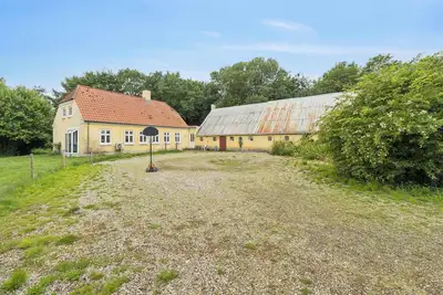 Image de Bright holiday home with garden and togetherness