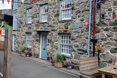 Image de Spacious 5 bedroom house, nestled at the base of  Cadair Idris mountain range.