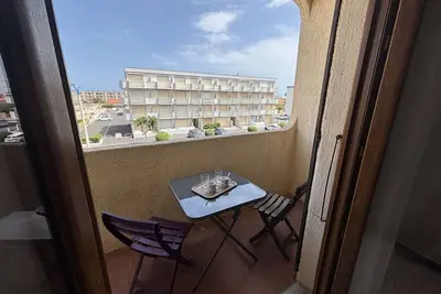 Image de Appartement 2 pièces avec terrasse à 300m de la plage, parking privé