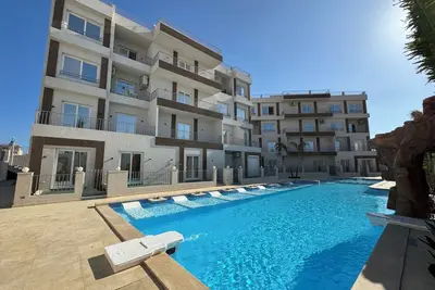 Image de 2br Red Sea apartment w/pool, balcony & 15 min walk to beach in Sharm!