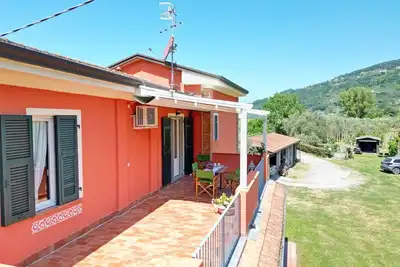 Image de Belle maison de vacances avec climatisation, Wifi, Tv, terrasse, animaux admis, près de La Spezia
