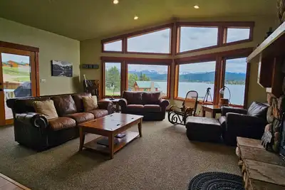 Image de 556 Black Bear Ln