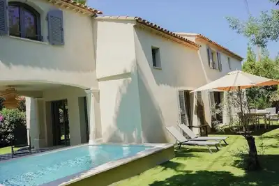 Image de Élégante Villa \"M\" au cœur de Saint-Tropez