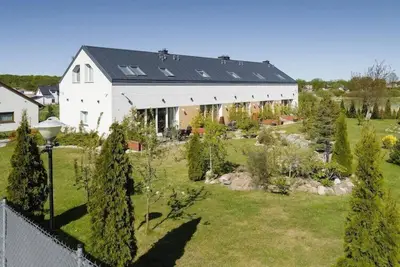 Image de Grande maison de vacances, sauna, bain à remous