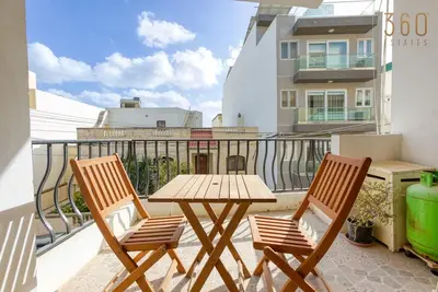 Image de Charming 2br Apt with Cosy Balcony in Marsascala