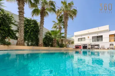 Image de Stunning 4br Villa with Private pool & parking