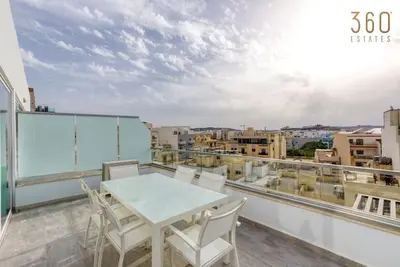 Image de A beautiful 2br Penthouse with large Terrace