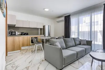 Image de Lovely fully equipped, 2br home with parking