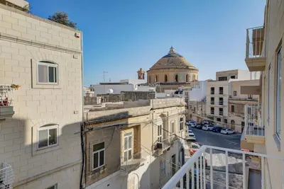 Image de Spacious Mosta 3br Apartment with Private Balcony