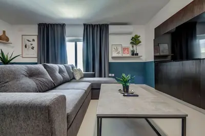 Image de Modern 2br Apartment with Private Balcony in Pieta