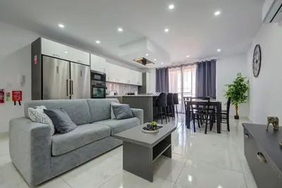 Image de Lovely 3br home with Private Terrace in Swieqi