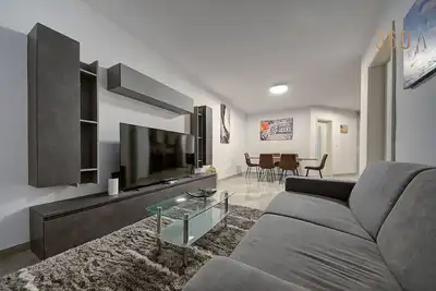 Image de Lovely 2br home with Backyard & Sofabed in Gzira