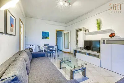 Image de Sliema 1br Gem – Prime Location & Balcony Views!