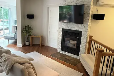 Image de Chalet Montagne | Piscine & Spa | Lac & Kayak/Pédalo