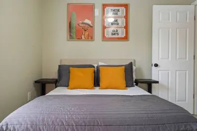 Image de Charming 2br Getaway | Near Downtown & Mueller