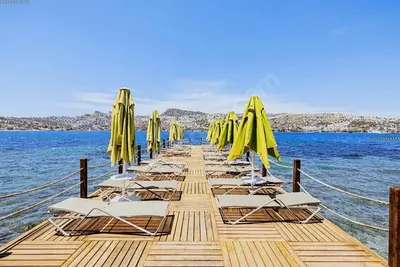 Image de Exclusive Villa Azure with sea views & direct access to the water