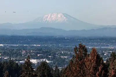 Image de 2 King Suites • Mountain Views • Near Rose Garden