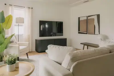 Image de Hollywood 3br Retreat with Nostalgic Touches