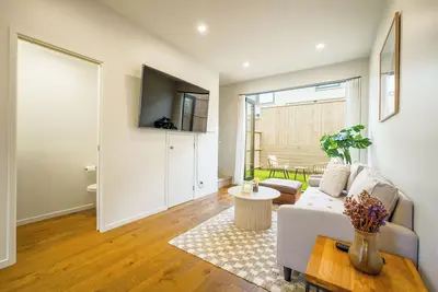 Image de Chic 2-Bedroom Retreat in Grey Lynn Minutes to Cbd