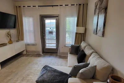 Image de Escape to Luxury, Comfort & Convenience: Your Perfect 1-Br Resort-Style Getaway