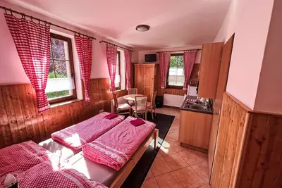 Image de U Švýcarského dvora Iv by Interhome