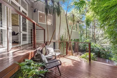 Image de Your Luxury Harbourside Retreat Awaits!