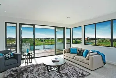 Image de Coastal Comfort- Pool, Golf, Beach + Room for 8+ I Only a short walk to beach