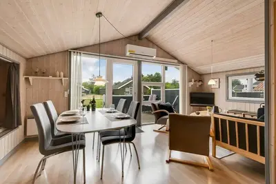 Image de C11722 Hemmet - Bork Hytteby 39