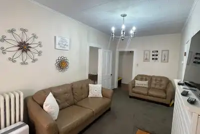 Image de Charming 3-bedroom apartment with WiFi, Ac in welcoming Historic Nauvoo.