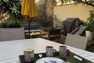 Image de Maison de ville avec jardin