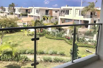 Image de 2-bedroom Brand New Condo with 3 scenic balconies in Richmond with Ac, WiFi Pool