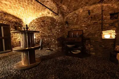 Image de \"Le calendule relax home &wine\" Whirlpool and wine cellar for romantic aperitifs