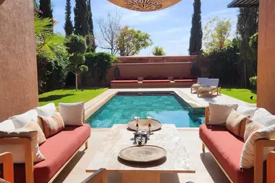 Image de Belle villa de 4 chambres avec piscine, Résidence sécurisée Al Maaden-Marrakech