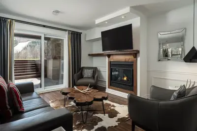 Image de Condo luxe ski-in ski-out à St-Sauveur 2 chambres