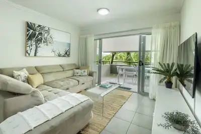 Image de Kewarra Beach Coastal Retreat 2br Apt - Pool / Bbq