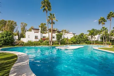 Image de Charming 3-bedroom family house 100m from beach