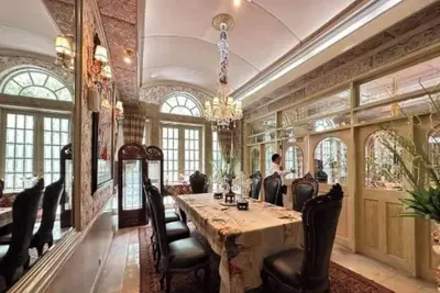 Image de Fully furnished townhouse in forbes park makati