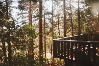 Image de The Crescent Moon Cabin with Lakeviews & Wood burning Fireplace