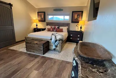 Image de Rest your Kicks off of Route 66 at Rain Valley Inn