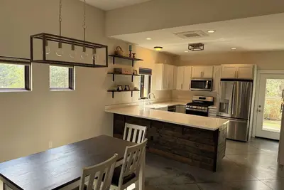 Image de Modern Beautiful 3-bedroom house in well-established neighborhood - Prescott, Az