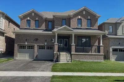 Image de Spacious Waterfront Retreat near Blue Mountain & Wasaga Beach - All-Season Fun!