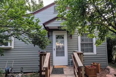 Image de Cozy 2-bedroom house in Laramie with park-like yard and close to everything!