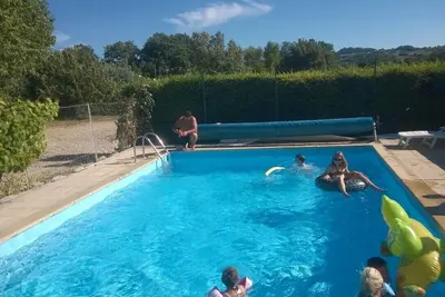 Image de location en provence avec piscine