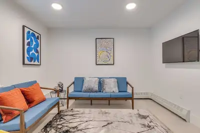 Image de Pet Friendly Furnished 2 Bedroom @1425 Haro