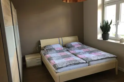 Image de Appartement Theo dans la maison de vacances \"Alte Schule\" avec vue sur les montagnes, terrasse commune et Wi-Fi