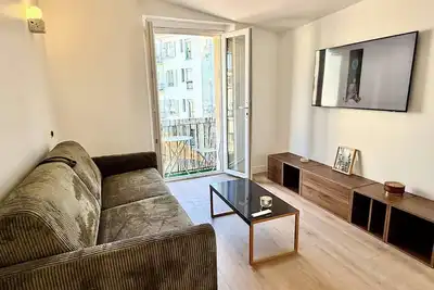 Image de Magnifique et lumineux 3 pièces dans le carré d'or