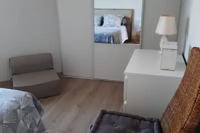 Maison type T2 avec petit terrain attenant, très sympa.